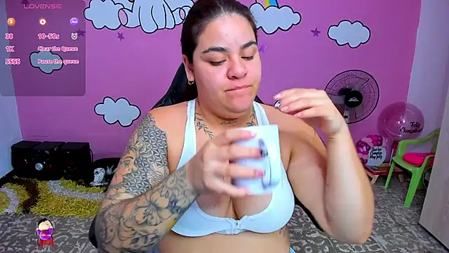 Sharon hils online show from April 1, 12:28 pm