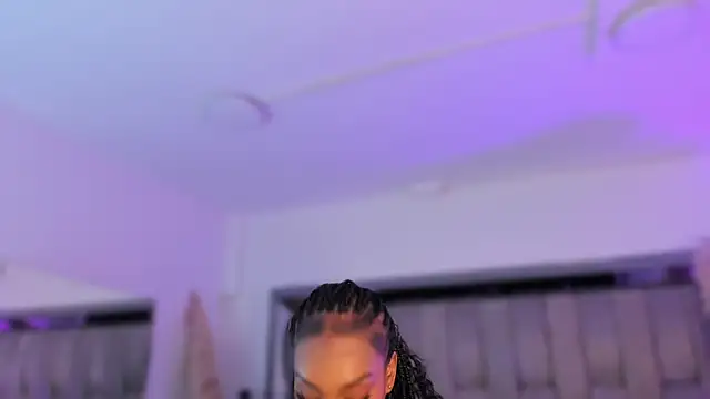 ChaynnaCooper online show from September 20, 9:13 pm