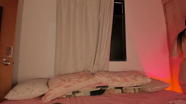 thecurvy girl online show from January 11, 12:15 am