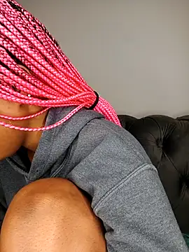 cattallinna98 online show from November 15, 4:30 pm