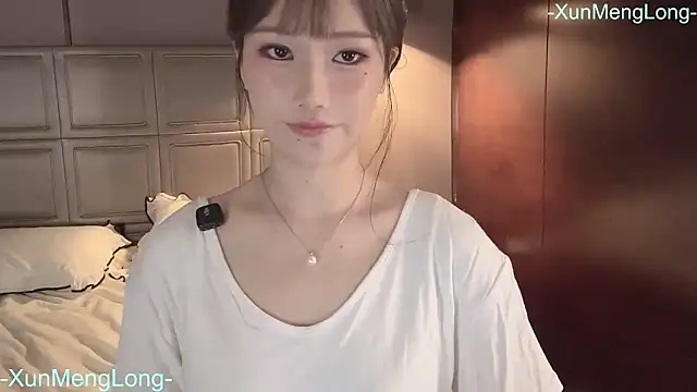 -XunMengLong- online show from April 1, 6:27 pm