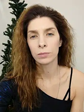 YourSuperModel online show from December 3, 2:30 pm