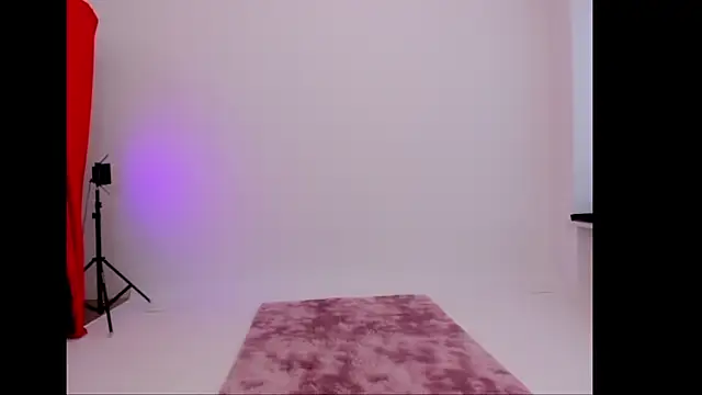 YourSuperModel online show from February 22, 11:44 am