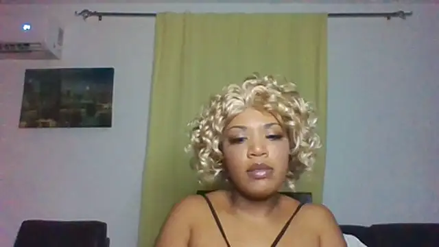 thekelliecapri online show from June 22, 7:49 am