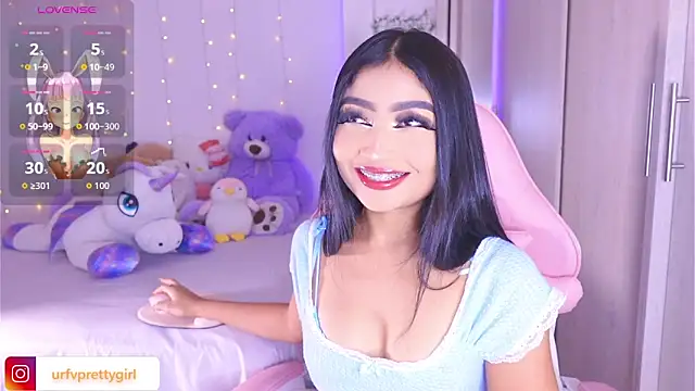 urfavprettygirl online show from June 18, 8:59 am