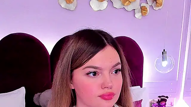 ZaraBloom online show from March 3, 4:13 pm