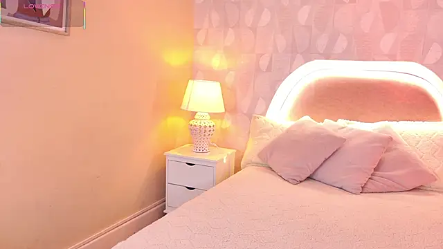 april rousse online show from September 9, 12:16 pm