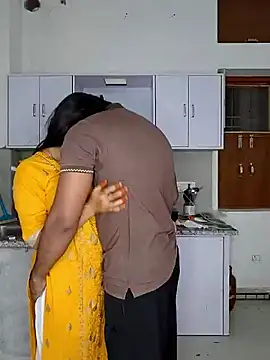 riya190 online show from May 2, 5:49 pm