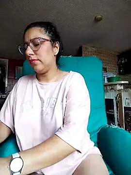 Im Alma  online show from March 20, 2:00 pm