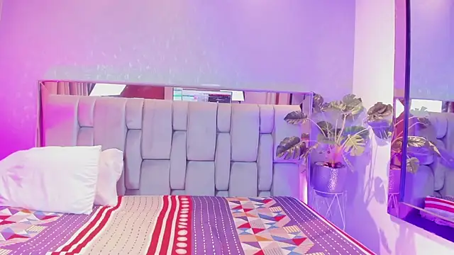 RoseTaylor   online show from March 14, 5:08 am