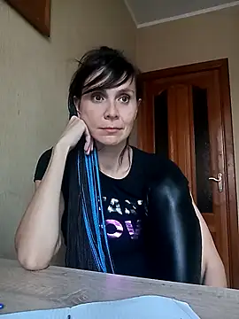 Snapshot of Francenia_lolis chatting on September 18, 3:21 pm Francenia lolis online show from September 18, 3:21 pm