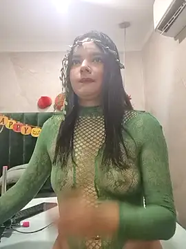 Snapshot of ShagiAmir chatting on October 6, 11:16 am ShagiAmir online show from October 6, 11:16 am