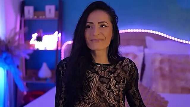 RaisaVawn online show from March 20, 7:02 am