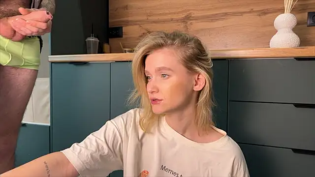 Adelovenick online show from February 22, 11:11 am