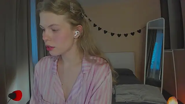 ass latte online show from November 8, 6:18 am