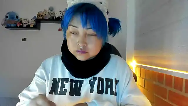 Shaddycute  online show from November 10, 9:48 am