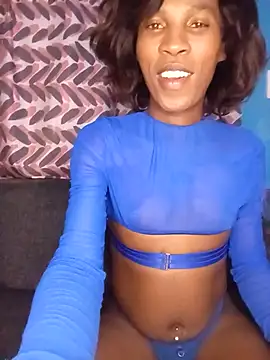 hoittytoittyxx online show from July 1, 6:18 pm