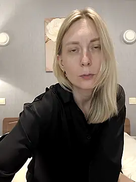 AvelinaLeoni online show from September 13, 2:14 pm