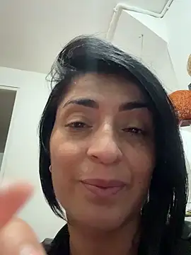 karenlennox1 online show from December 16, 11:10 pm