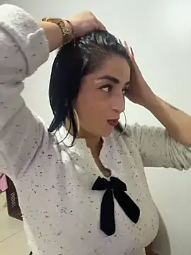 karenlennox1 online show from March 4, 12:06 am