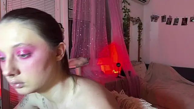 Jenny darling love online show from June 22, 8:17 pm
