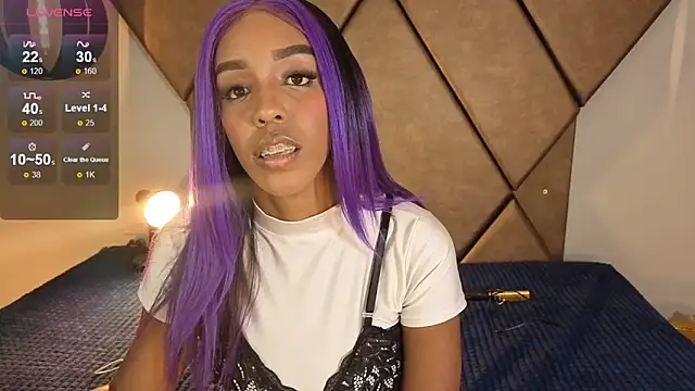 Georgis  online show from October 23, 8:59 pm