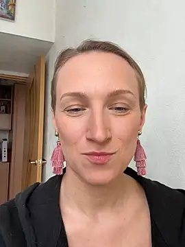 UmaTruewoman online show from February 11, 10:06 am