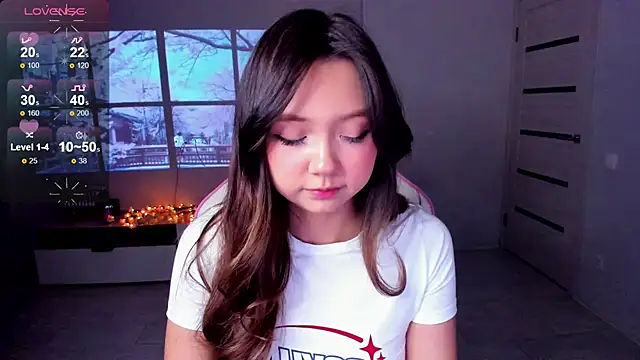 Fluffy Rose online show from November 20, 10:05 am