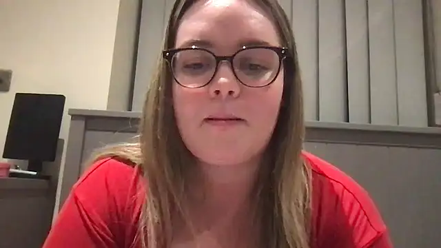 honeyyy24 online show from June 12, 9:12 pm
