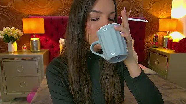 IrisMonn online show from April 6, 4:46 am