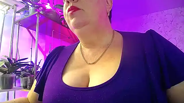  Sweet Woman online show from November 19, 8:25 am