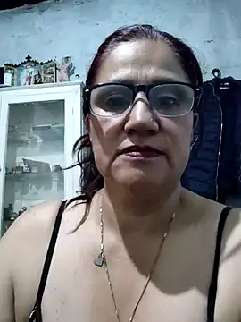 Edged Hot69 online show from December 19, 2:05 am