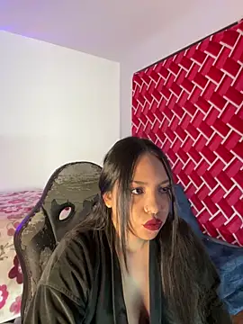 Snapshot of emiily15__ chatting on September 20, 7:34 pm emiily15 online show from September 20, 7:34 pm