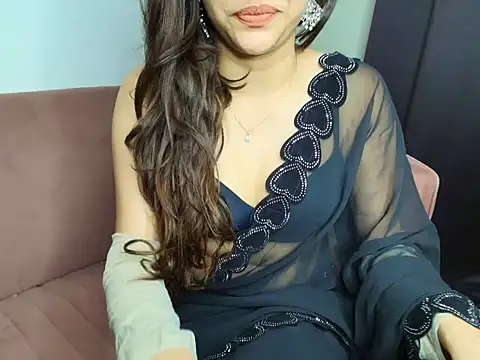 Snapshot of nayra_malhotra chatting on September 25, 11:42 am nayra malhotra online show from September 25, 11:42 am