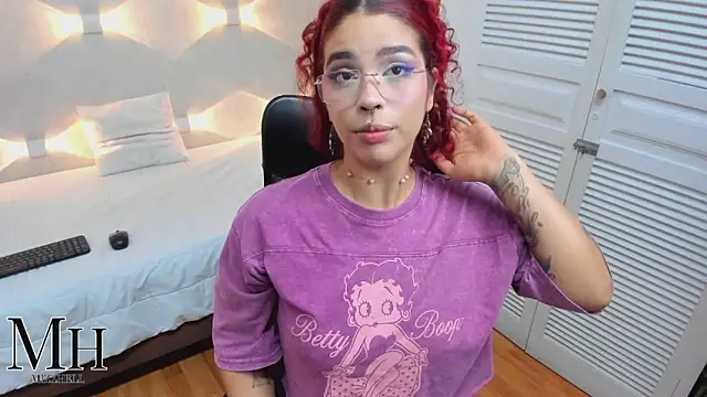 MizzHell online show from February 7, 3:54 am