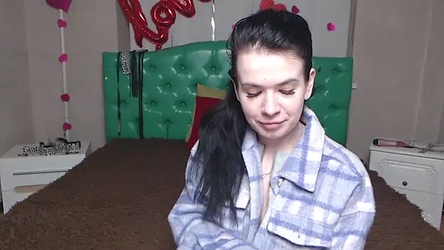 JasmineKouch online show from February 7, 6:23 pm