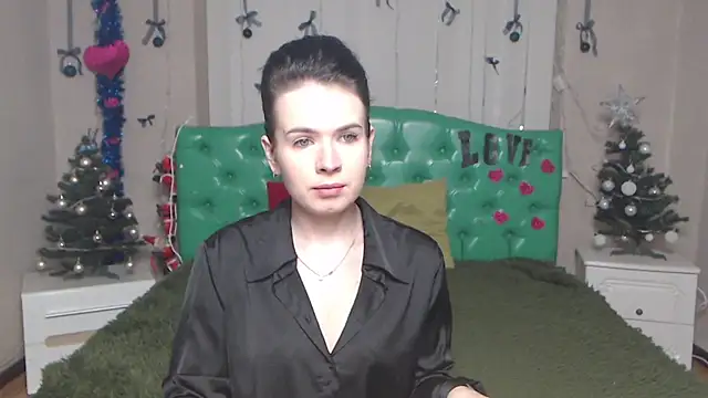 JasmineKouch online show from December 16, 6:47 pm