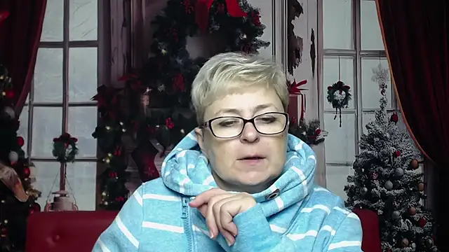 EmiliaGree online show from January 12, 6:35 pm