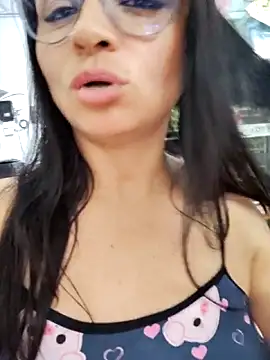 Linda Lars online show from March 31, 3:06 am