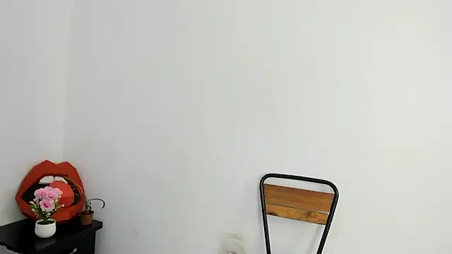 cloehonney online show from February 12, 8:54 pm