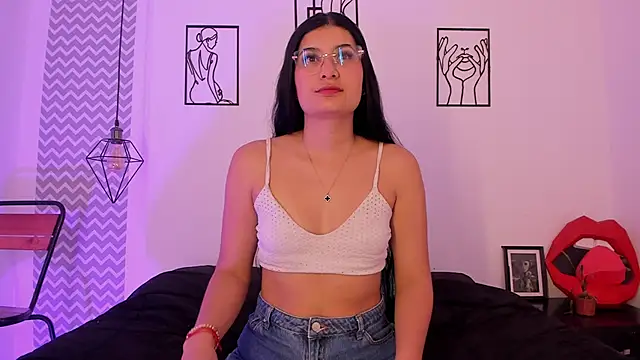 cloehonney online show from September 14, 2:59 pm