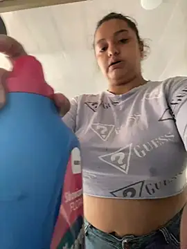 Laurenkenner  online show from July 24, 7:22 pm