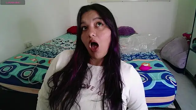 Laurenkenner  online show from July 30, 6:31 pm