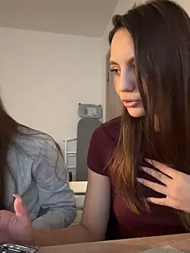 Snapshot of sweety_secret_ chatting on September 17, 1:42 pm sweety secret online show from September 17, 1:42 pm
