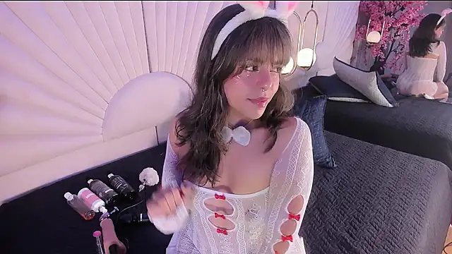 ivannabellini online show from July 30, 2:07 pm