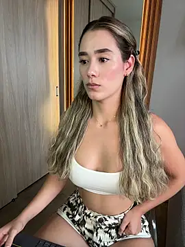 FridaKlein online show from January 14, 8:36 pm