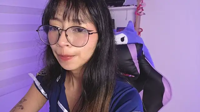 Yommi Winx online show from November 12, 2:09 am