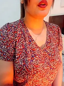 im here- online show from February 3, 5:50 pm