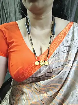 bhuvana555 online show from May 31, 5:08 pm