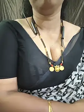 bhuvana555 online show from May 28, 5:33 pm